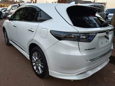 A picture of Toyota Harrier 2014 At 88m 0706044260 0774245262
