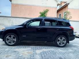 A picture of Toks Toyota Rav 4