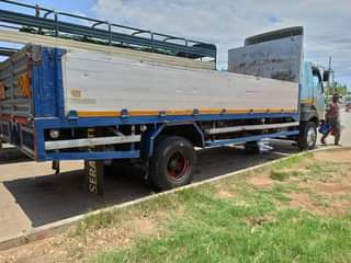 A picture of 1998 FUSO YA MIZIGO 6D17 4