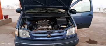 A picture of 2001 sienna