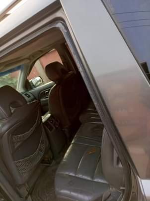 A picture of Honda pilot 2007 buy n travel to anywhere no single