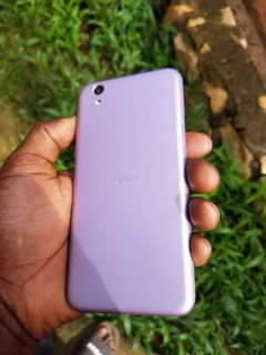 A picture of Clean as new aquos 32gb 3gb ram at 150k