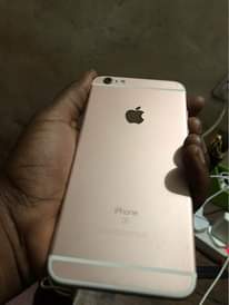 A picture of iPhone 6s plus
