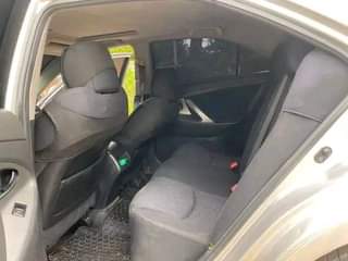 A picture of 2010 Toyota Toyota Camry 5 passanger