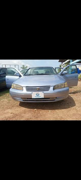 A picture of Toyota camry pencil light
