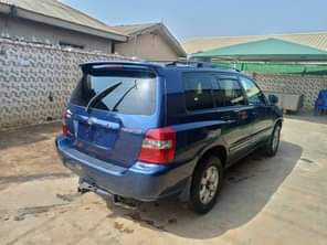 A picture of 2005 Toyota Highlander Nothing to fix Buy and drive No