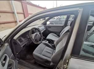 A picture of Kia optima 2007 4plug