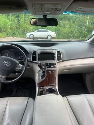 A picture of 2010 TOYOTA VENZA