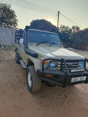 toyota land cruiser