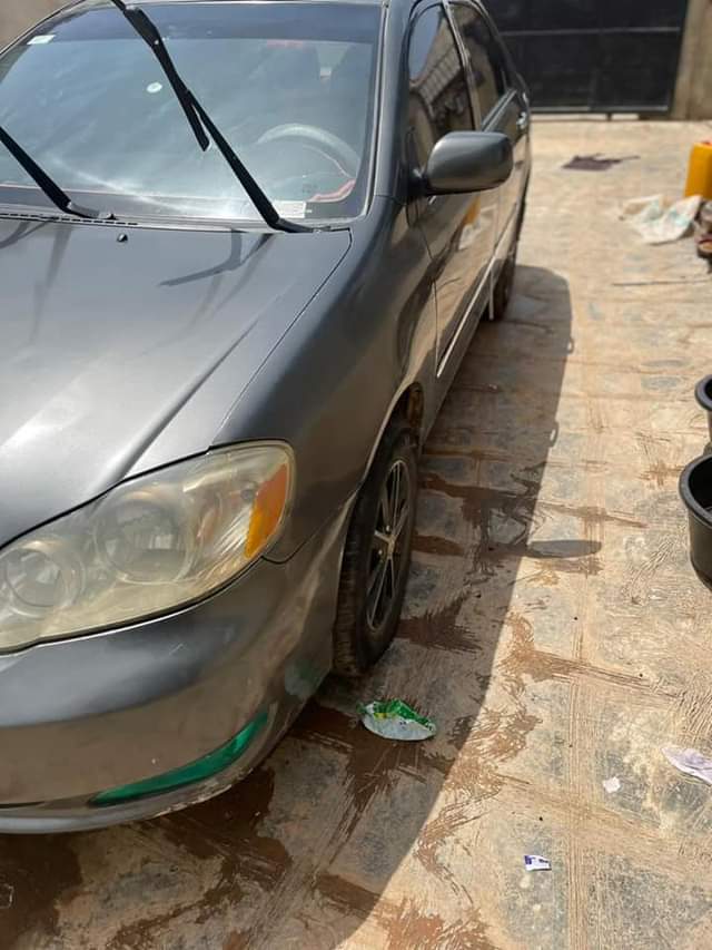 A picture of 06 Toyota Corolla