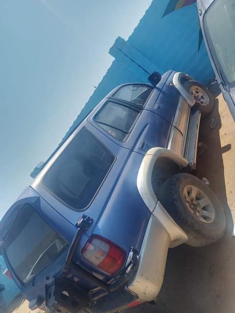 used toyota hilux