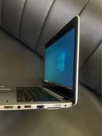 A picture of Hp820. g3. i5 6 8G 256G. Touch screen