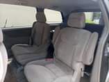 A picture of 06 Toyota Sienna