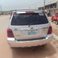 A picture of Toyota Highlander 2003 model untouch Engine and Gear perfect AC
