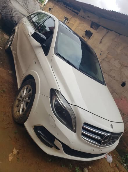 A picture of Mercedes Benz Bclass