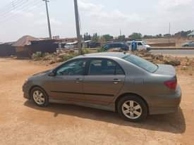 A picture of 04 Corolla with sounds engine smooth automatic transmission chiling AC