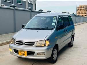 A picture of Noah sr 40
