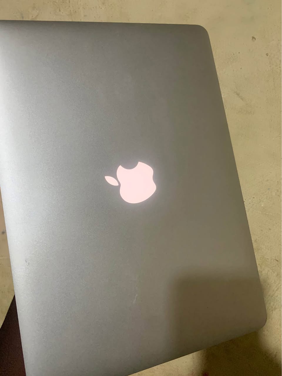 A picture of Macbook Air 2017
