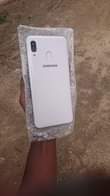 A picture of SAMSUNG A30