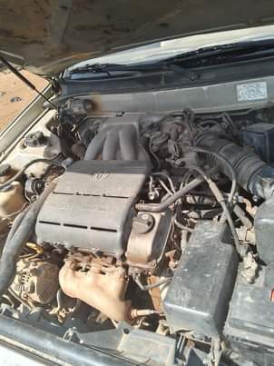 A picture of TOYOTA AVALON