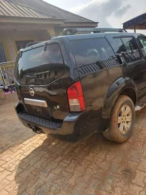 A picture of 2008 Nissan pathfinder Nissan pathfinder