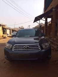 A picture of Super Clean Toyota Highlander 2008 model for sale Buy and