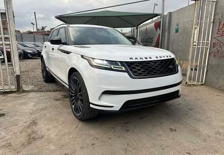A picture of 2018 Range Rover Velar