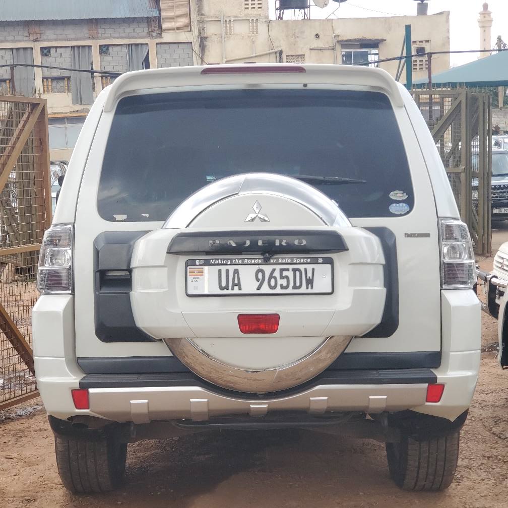 A picture of PAJERO 2010 55M