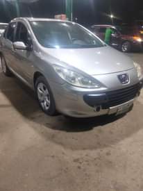 A picture of 2008 307 Peugeot