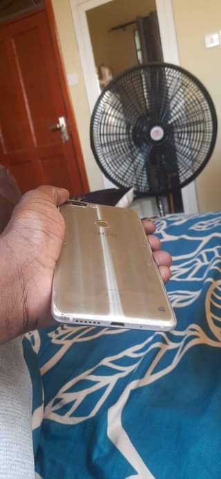 A picture of Tecno phantom 8