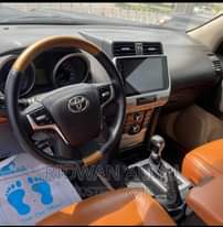A picture of Toyota Land Cruiser Proda
