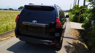A picture of Toyota Landcrusier Prado