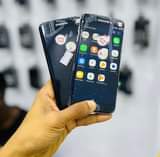 A picture of S7 edge at 300k