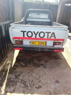 used toyota hilux