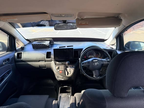 A picture of TOYOTA WISHI FULL FILE AC BEI 9 8 MIL 0783360709