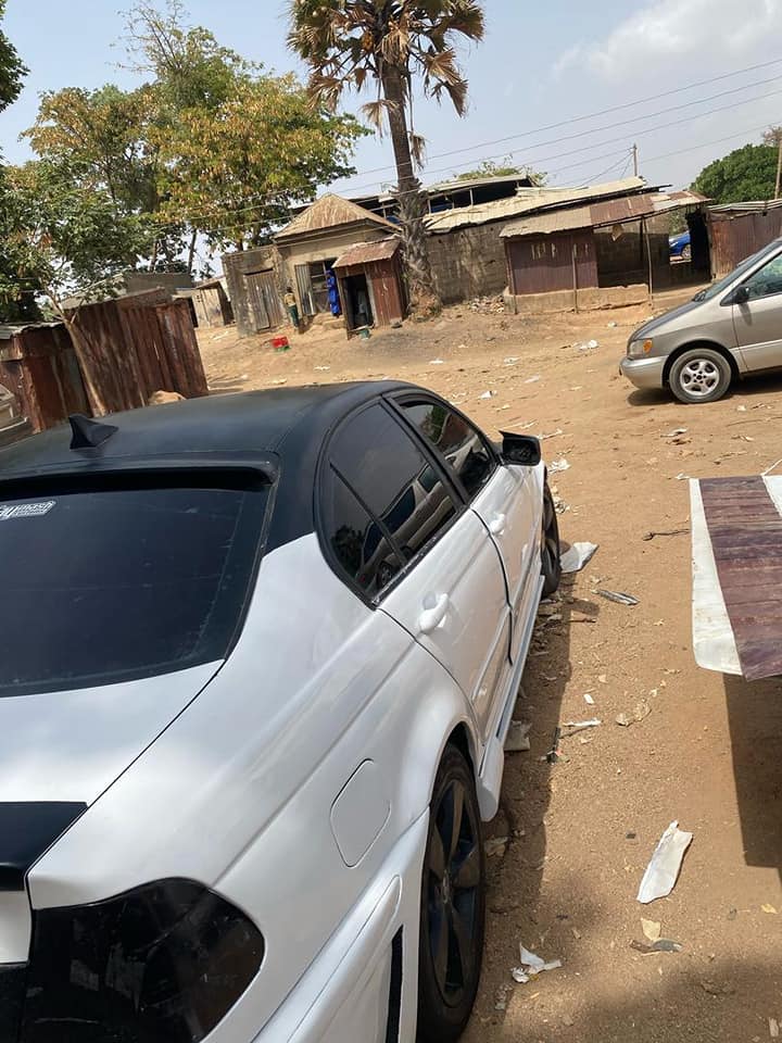 A picture of Bmw e46