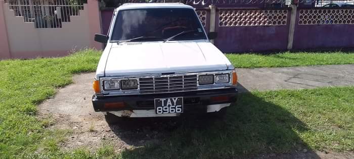 nissan 720