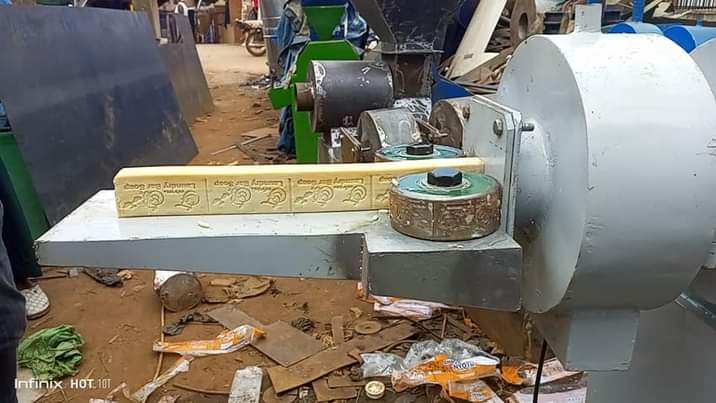 A picture of Soap machine for more details Whatsapp 0776961667