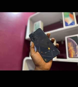 A picture of SAMSUNG A23