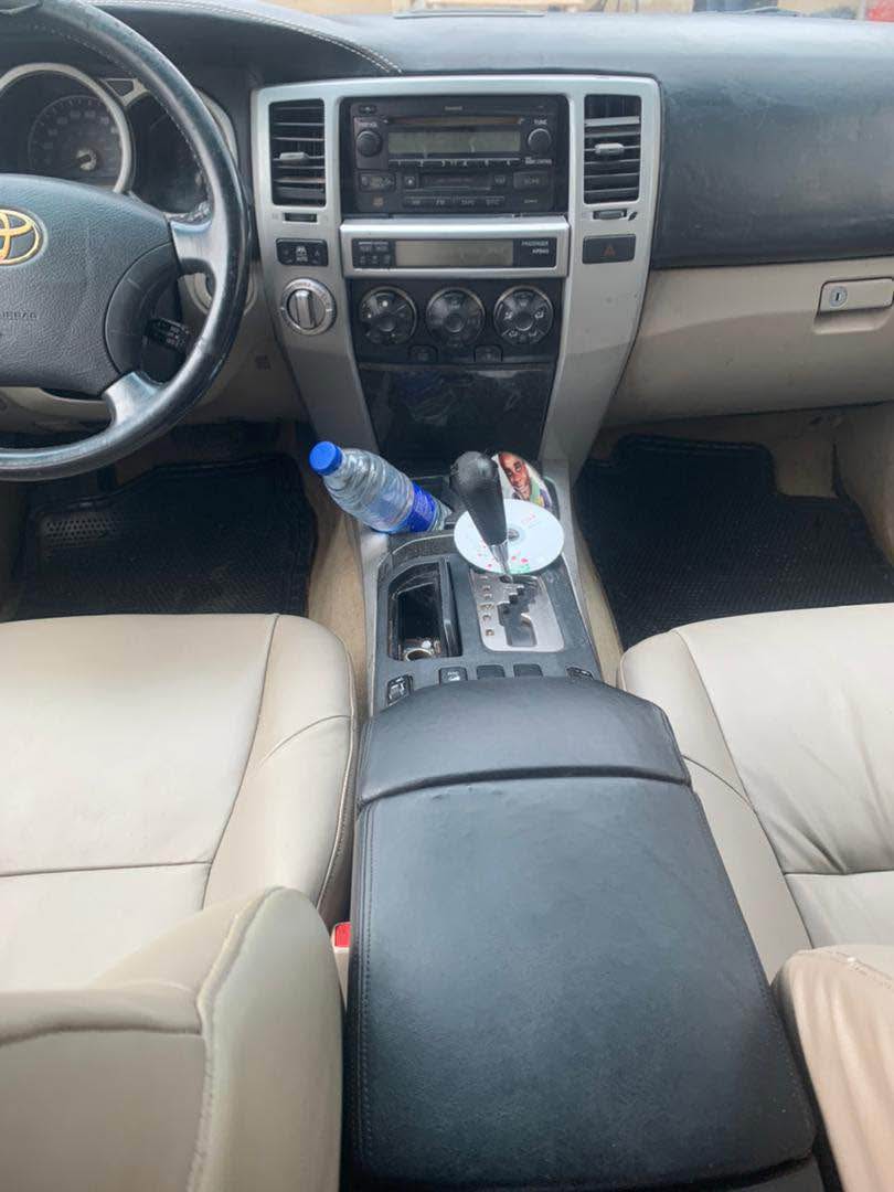 A picture of Toyota 4Runner 2006