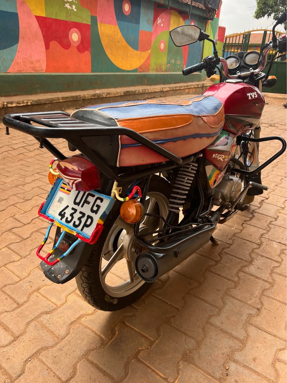 A picture of TVS HLX 125cc