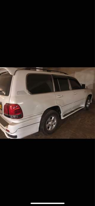 A picture of Forsale Landcruiser petro v8 28m only