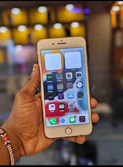 A picture of iPhone 7plus 32gb 220 000 tu