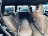 A picture of 04 Honda pilot