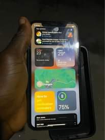 A picture of iPhone 11 full option available for sale in osogbo For