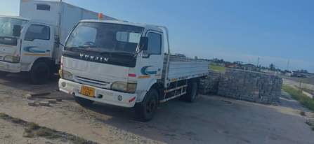 A picture of Catic for sale zinawaka hazi na shida yoyote bei 14million