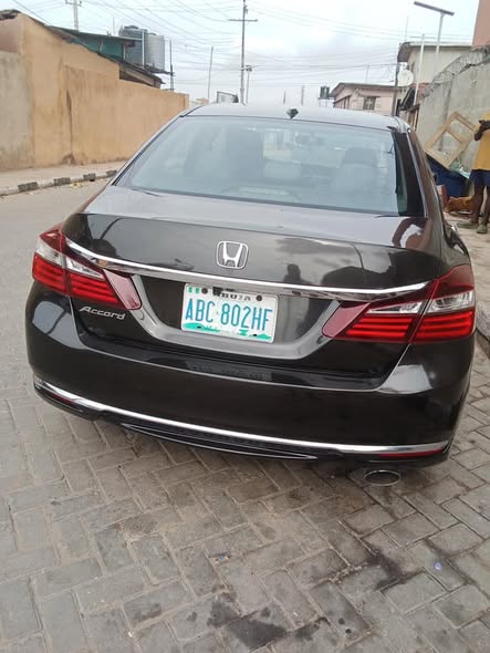 A picture of 2016 Honda Accord 4plugs Distress Sales