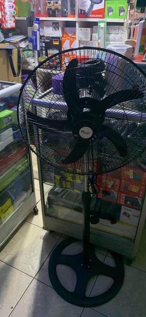 A picture of Dp light stand fan
