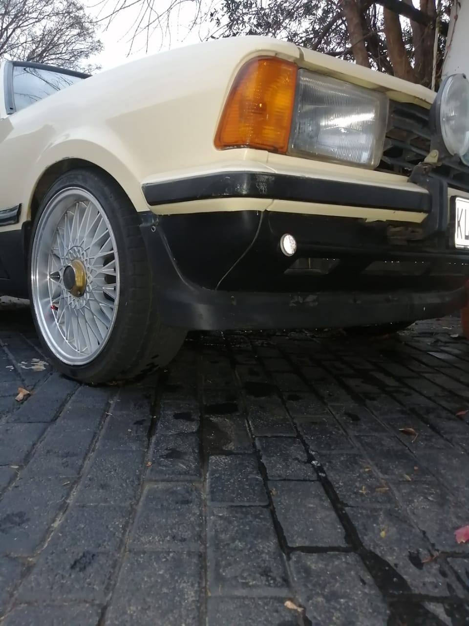 ford cortina