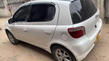 A picture of TOYOTA VITZ